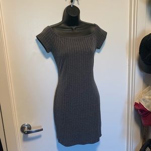 Express Off-The-Shoulder Bodycon Dress